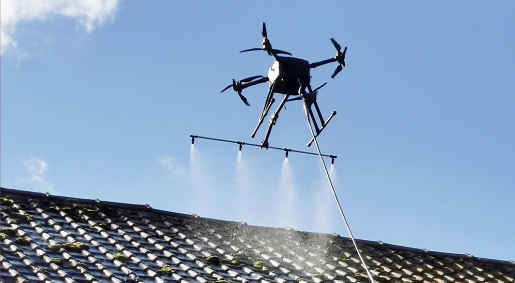 Nettoyage de façade église par drone